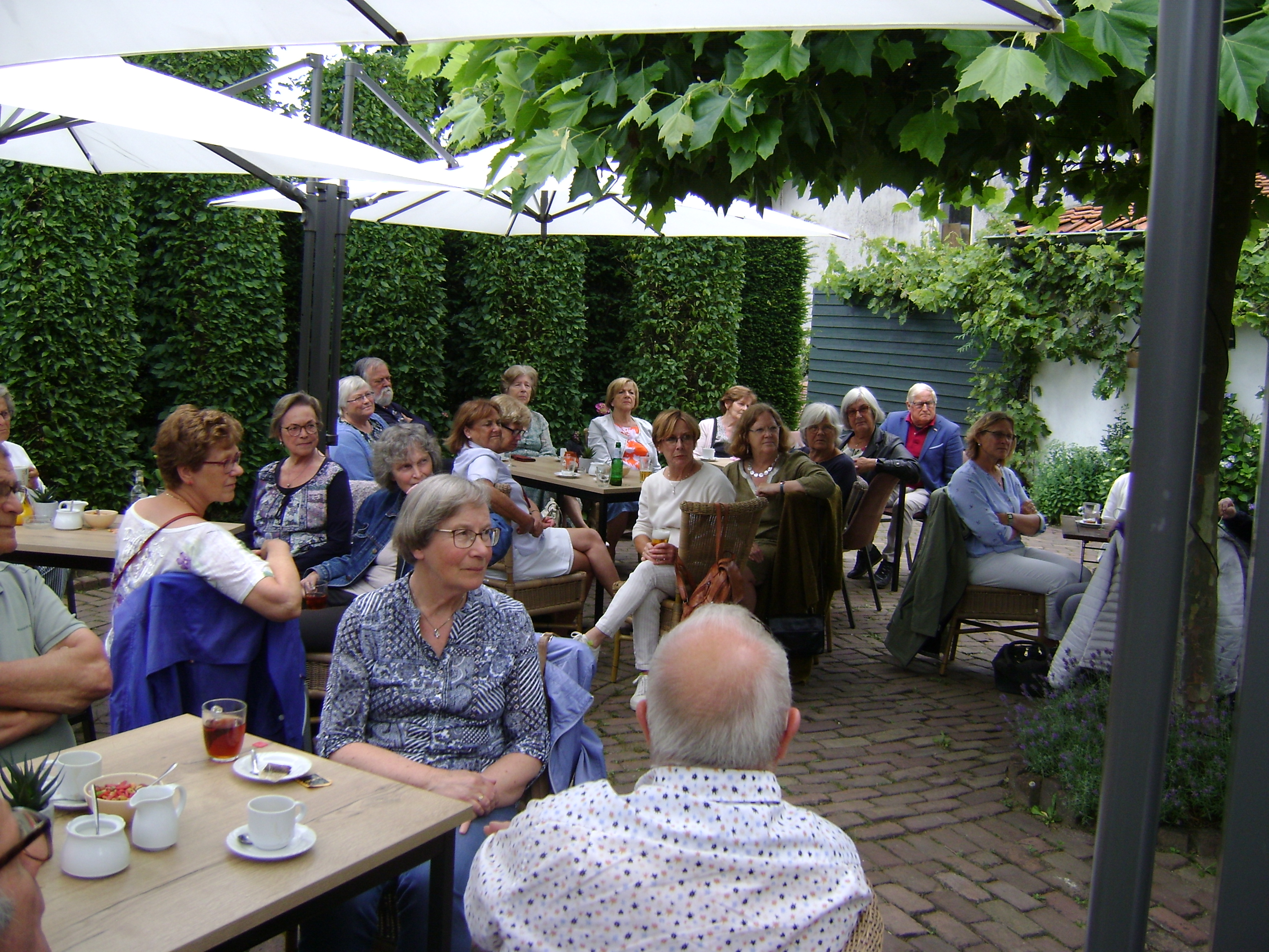 Samenkomst in de Molen.